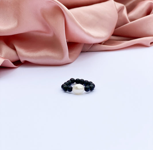 Noir Pearl Ring